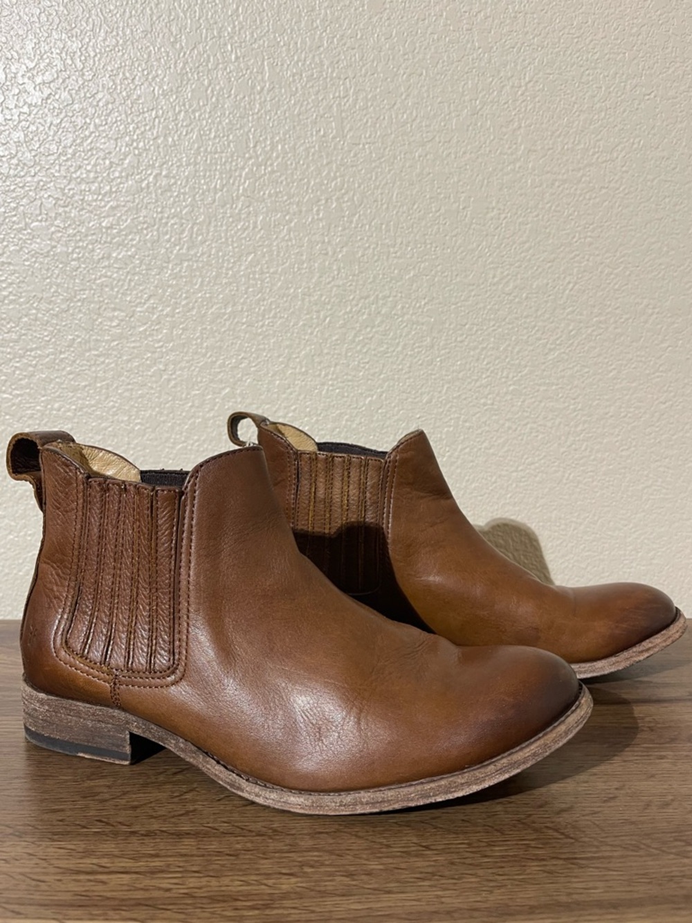 Frye Brown Leather Women's Chelsea Ankle Booties